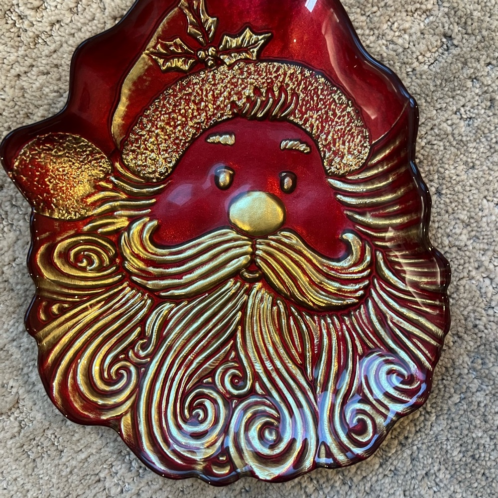 Santa Claus Holiday Candy Dish – Embossed Red & Gold Metal Resin with Glass